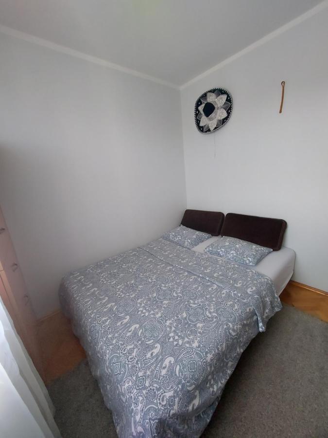Wygodny Przestronny Apartament Janowskie Blonia Rumia Exteriör bild