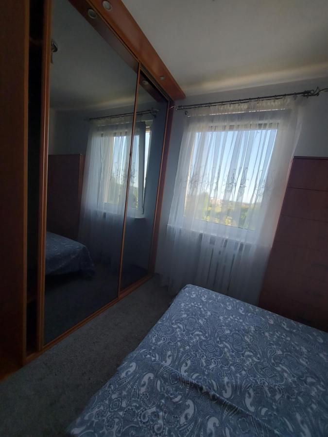 Wygodny Przestronny Apartament Janowskie Blonia Rumia Exteriör bild