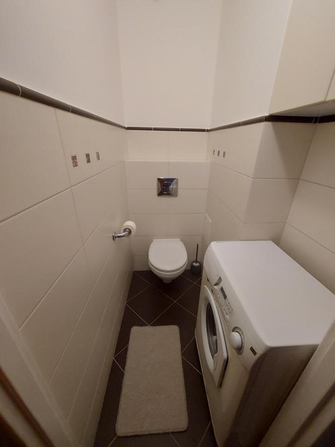 Wygodny Przestronny Apartament Janowskie Blonia Rumia Exteriör bild